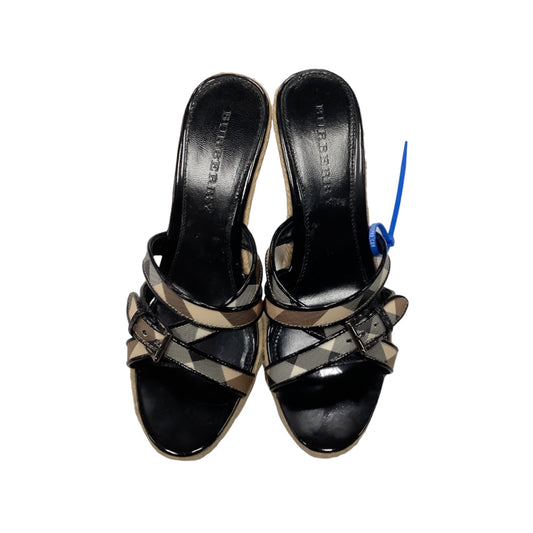 Plaid Pattern Sandals Luxury Designer Burberry, Size 10
