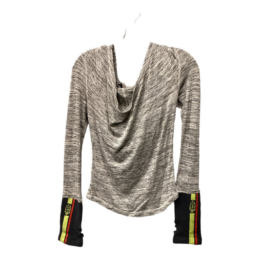 Athletic Top Long Sleeve Hoodie By Free People In Grey, Size: S